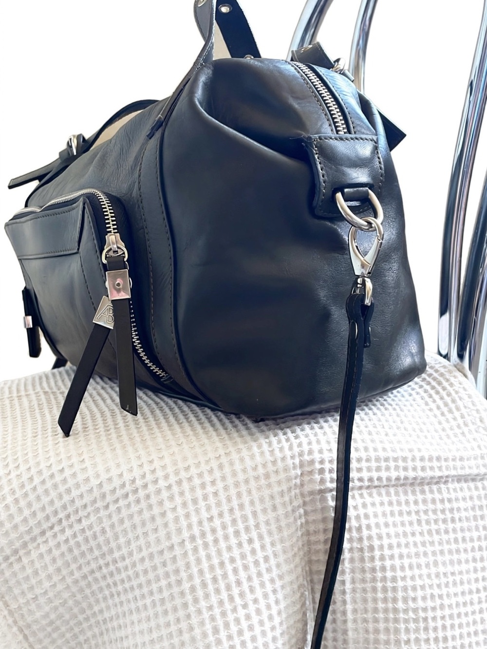 A. Bellucci- Dark Green Leather Bag with removable crossbody strap - Picture 3 of 10